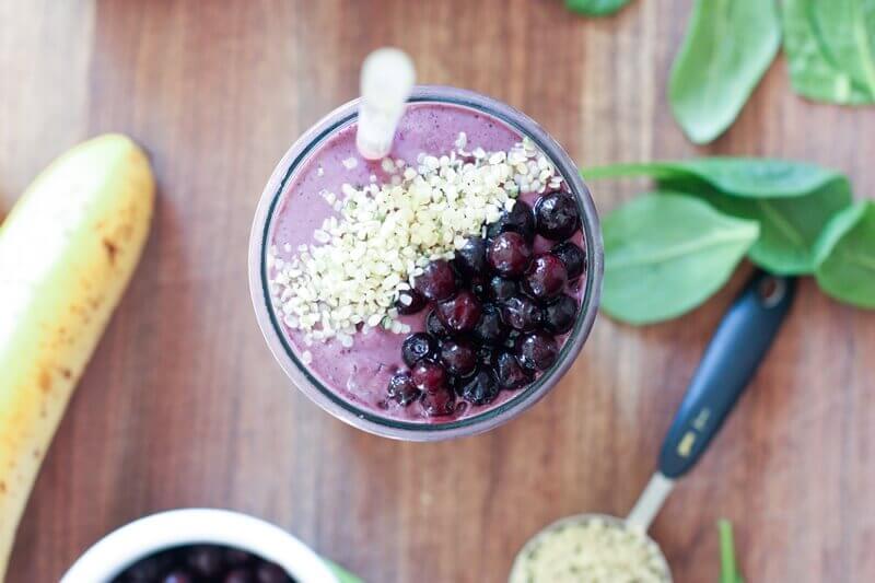 Creamy Wild Blueberry Breakfast Smoothie