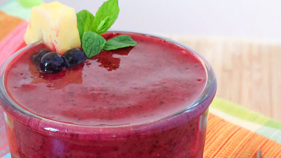 Wild Blueberry and Pineapple Mint Smoothie