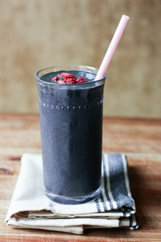 matcha-wild-blueberry-breakfast-smoothie-1