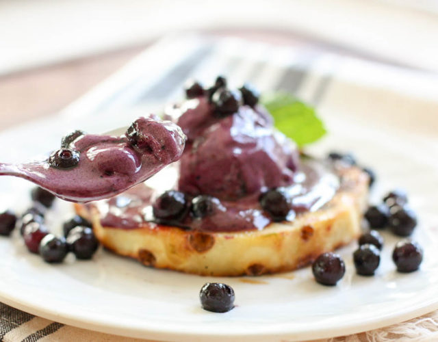 https://www.wildblueberries.com/recipe/wild-blueberry-soft-serve-ice-cream-grilled-pineapple-stacks/